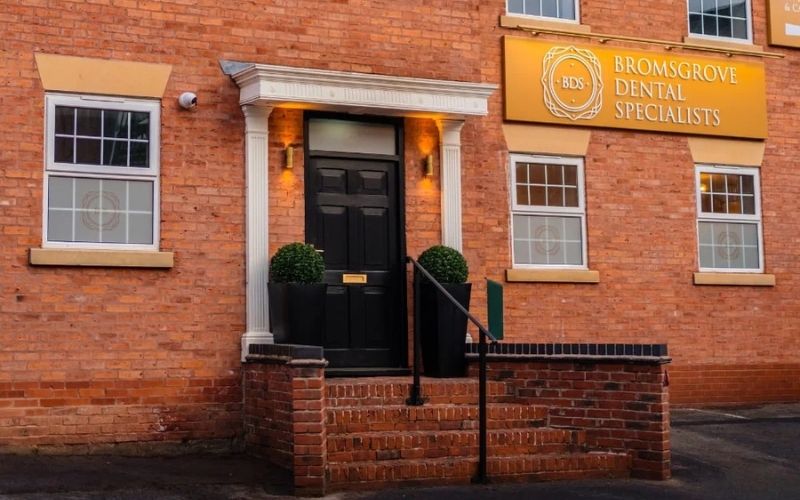 A New Smile Hub in Bromsgrove—Now Open in the Town Centre!