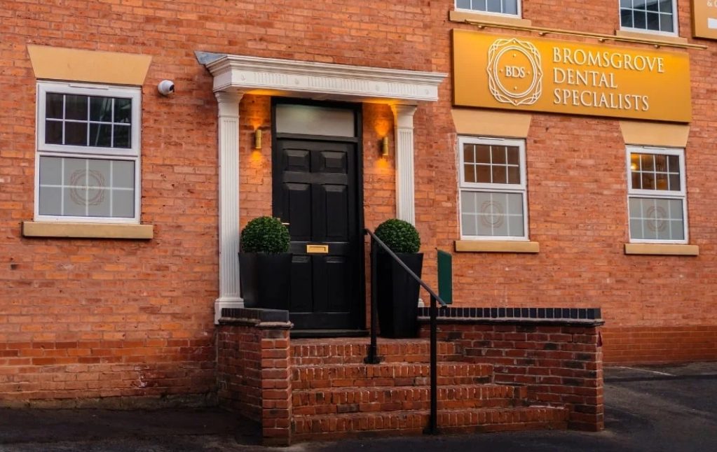 A New Smile Hub in Bromsgrove—Now Open in the Town Centre!